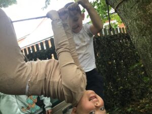 20251010_104308051_iOS